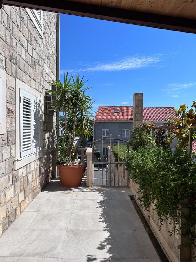 Luxury Rooms Andrea Ντουμπρόβνικ Εξωτερικό φωτογραφία
